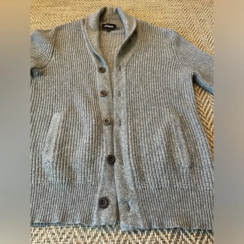 Express Women's Small chunky knit boyfriend cardigan